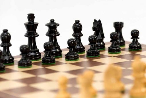 Black Universal Chess Set with Walnut Board. 89mm King - Image 2