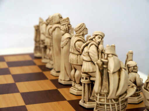 Berkeley Chess Christopher Columbus Chessmen Russet Brown - Image 13