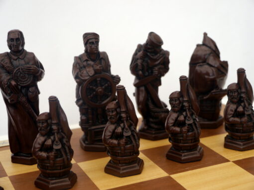 Berkeley Chess Christopher Columbus Chessmen Russet Brown - Image 7