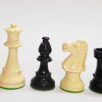Black and Cream Chessmen. 95mm King